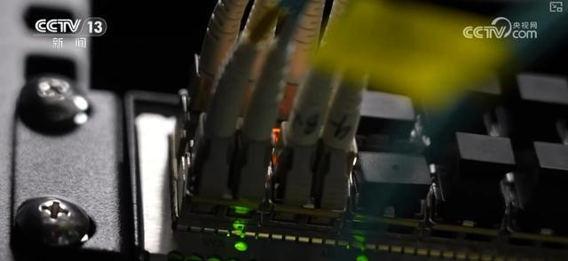 智慧赋能数据中心更“绿色” 能效、水效、可再生能源利用水平提升(图3)