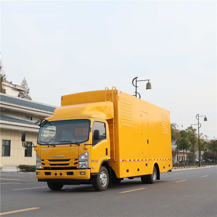 比亚迪藏大招！储能才是真王牌充电比加油还香(图1)