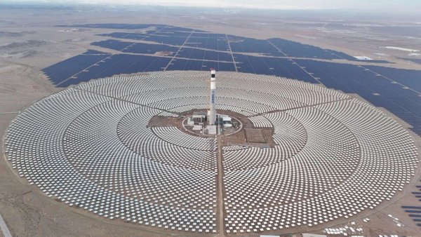 东方日升与马来西亚Gebeng Energy合作 共同开发500MW光伏储能项目(图1)