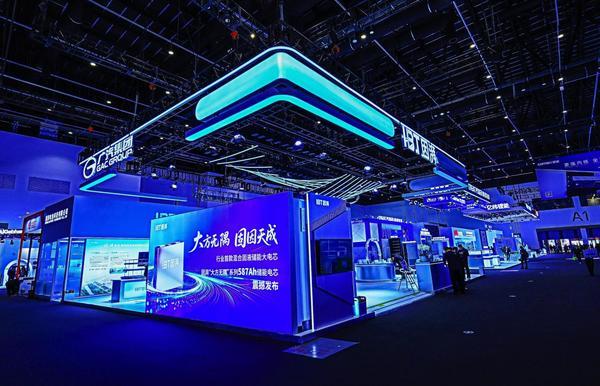 行业首款587Ah半固态储能大电芯实物首秀 因湃闪耀亮相ESIE2026国际储能展(图1)