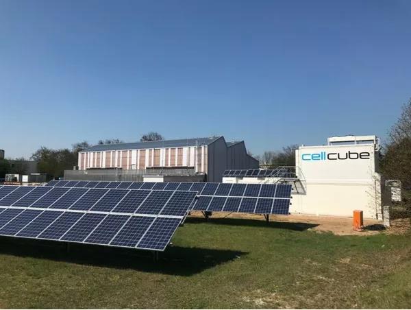 亿纬锂能发布69MWh储能系统：大电芯平台化战略锚定“十五五”能源新基建(图1)