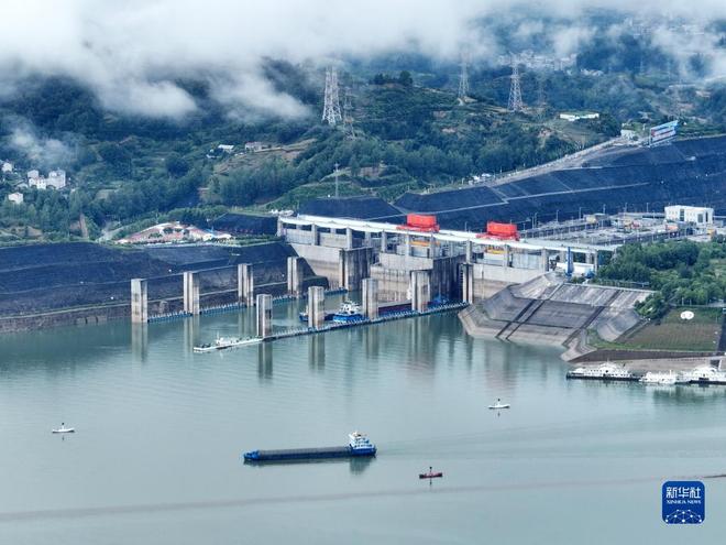 光从东方来照亮世界的中国光伏(图7)